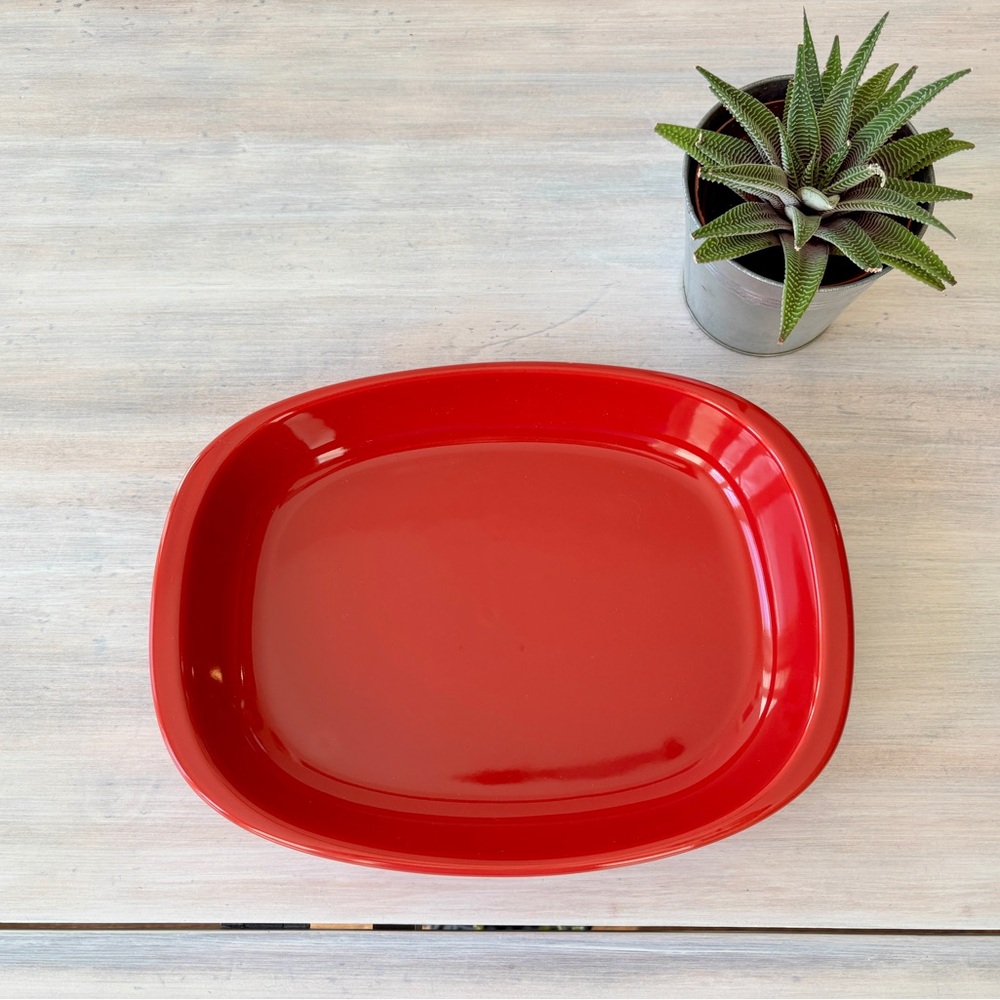 Chantal Red 1 QT Ceramic Baking Dish. Oven/Microwave/Freezer Safe